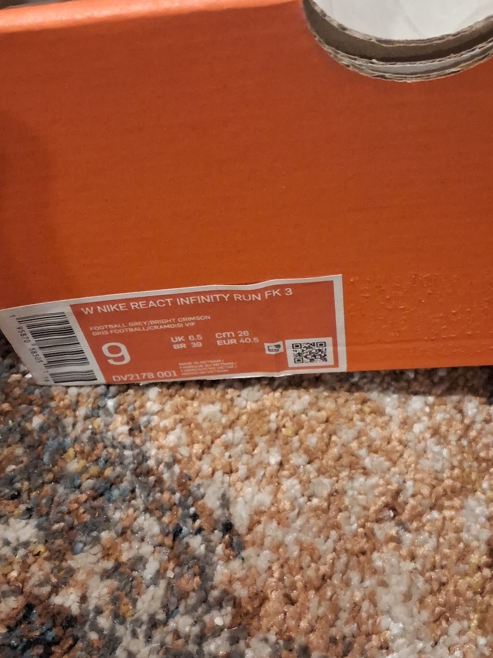 Nike Light Gray Running Shoes with Coral & Blue Accents/Nike REACT INFINITY RUN⭐ - Picture 7 of 8